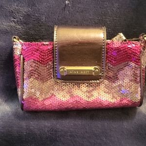 Nine West purse/cell phone holder/ID holder
